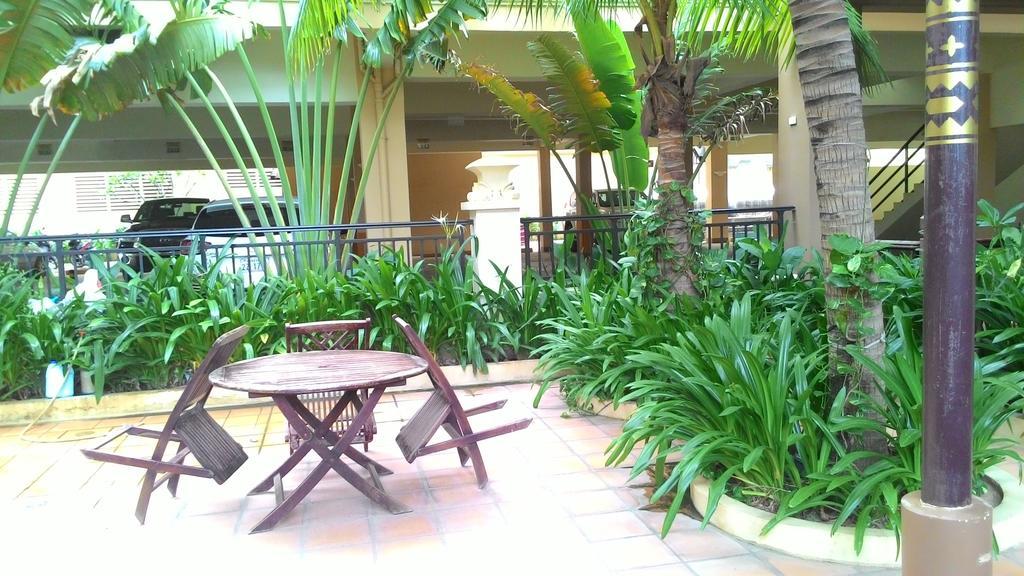 Bali Hotel Пном Пен Стая снимка