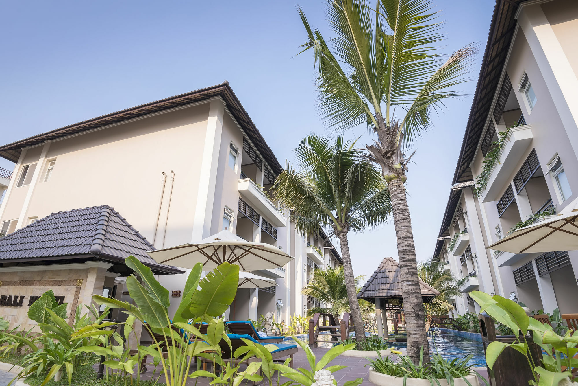 Bali Hotel Пном Пен Екстериор снимка